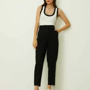 CALÇA SLIM COM CINTO - PRETA