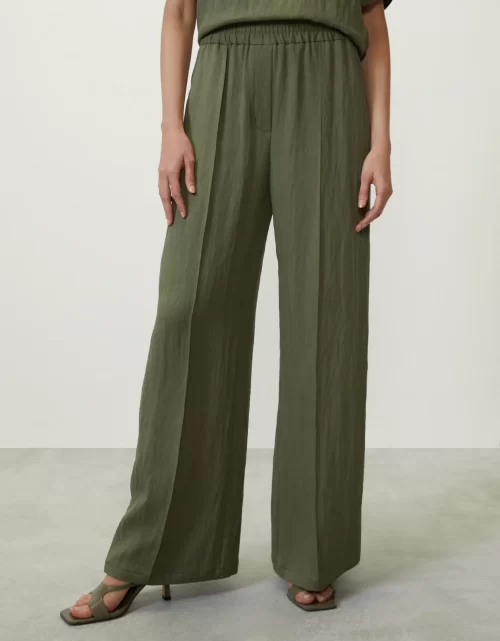 CALÇA RETA ESLÁSTICO NA CINTURA VERDE