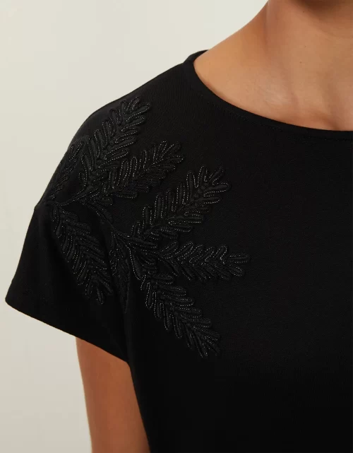 T-SHIRT BORDADO FOLHAGEM OMBROS - Image 3
