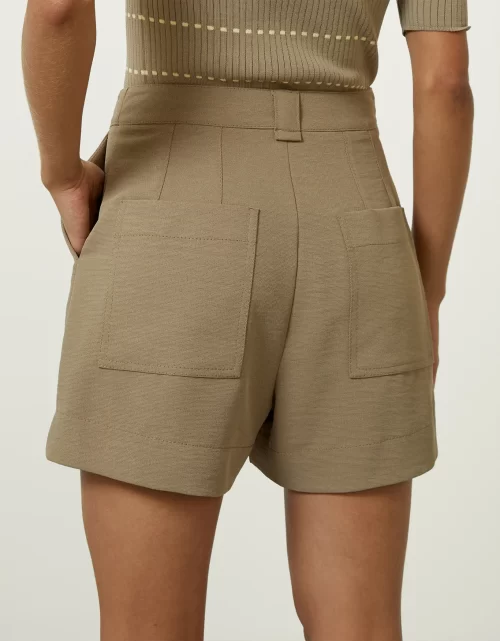 Shorts alfaitado com prega - Image 2