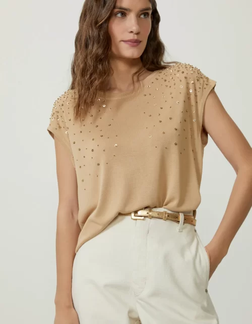 T-shirt bordado ombros