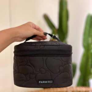 Necessaire Me Leva Farm Lisos Preta