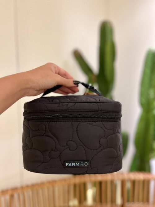 Necessaire Me Leva Farm Lisos Preta