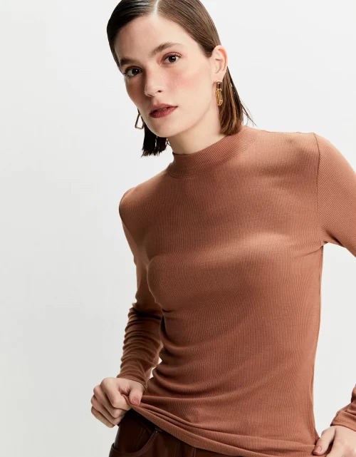 blusa malha canelada manga longa