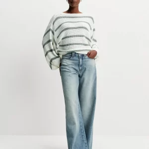 Blusa tricot listrada ampla