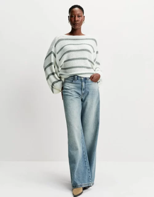 Blusa tricot listrada ampla