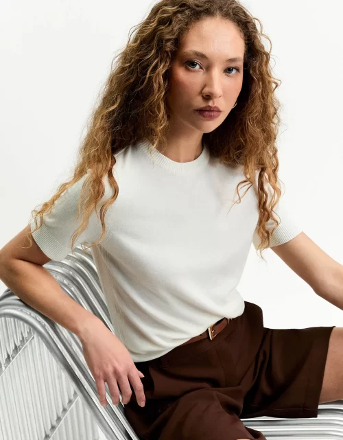 t-shirt tricot básico off white - Image 4