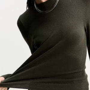 Tricot básico gola careca militar