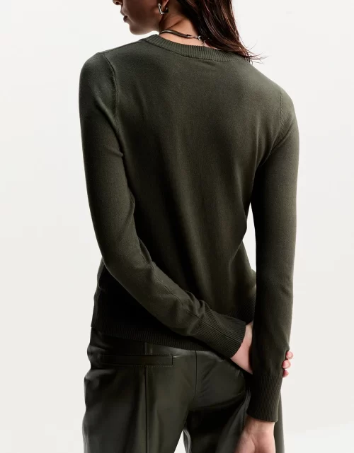 Tricot básico gola careca militar - Imagem 3