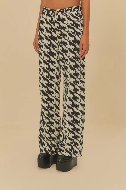 Calça Reta Sarja Estampada Panteras - Image 2