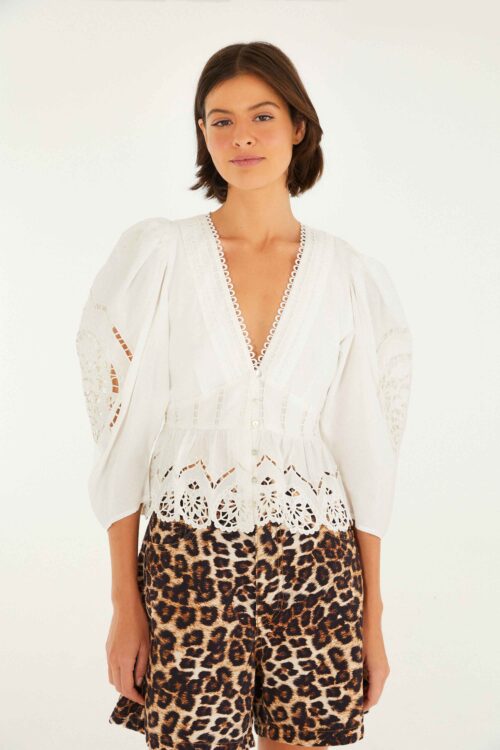 BLUSA BORDADA CORACOES