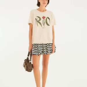 T-Shirt Fit Rio Flor Rosa Névoa