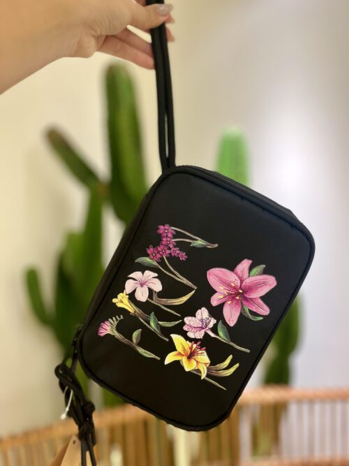 NECESSAIRE FARM XERÔ ROMANCE EM FLOR