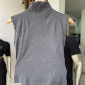 Blusa Canelada Open - cinza