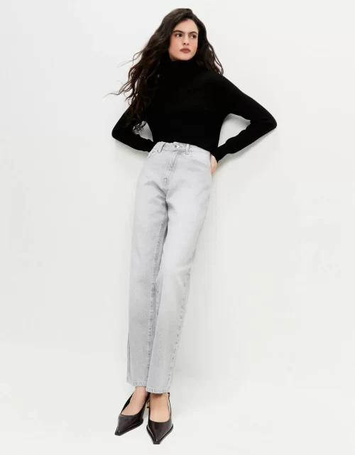 Calça jeans reta cinza