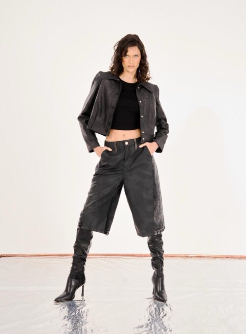 JAQUETA CROPPED WASHED BLACK - Imagem 2