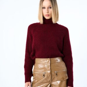 Short Couro Sintético com Bolsos