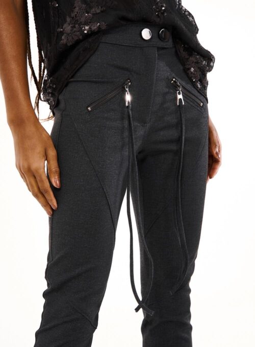 Calça Feminina Skinny Com Zíperes Frontais - Imagem 2