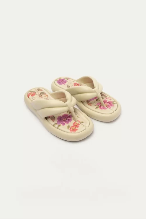 Chinelo Katita Izabel Nude Apé Farm